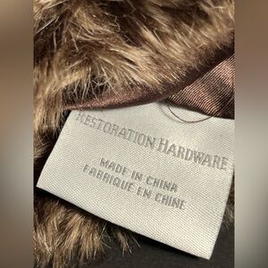 Restoration Hardware Faux Fur Wine holder ! 🤎🍷
